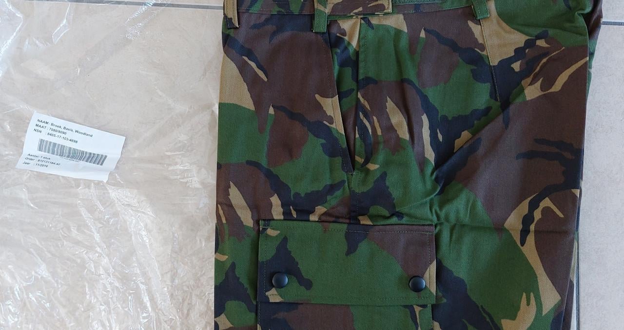Nieuwe GEVECHTSBROEK Woodland mt 7080 / 8090 (mt 48-50)