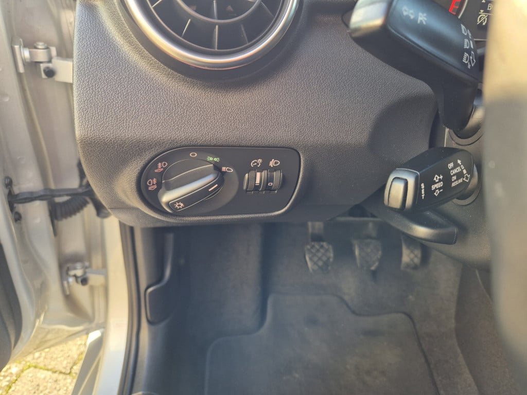Audi A1 Sportback 1.2 tfsi connect