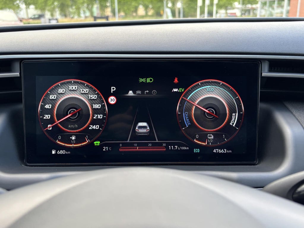 Hyundai Tucson Hybrid 1.6 t-gdi hev comfort smart | navigatie | camera | ap