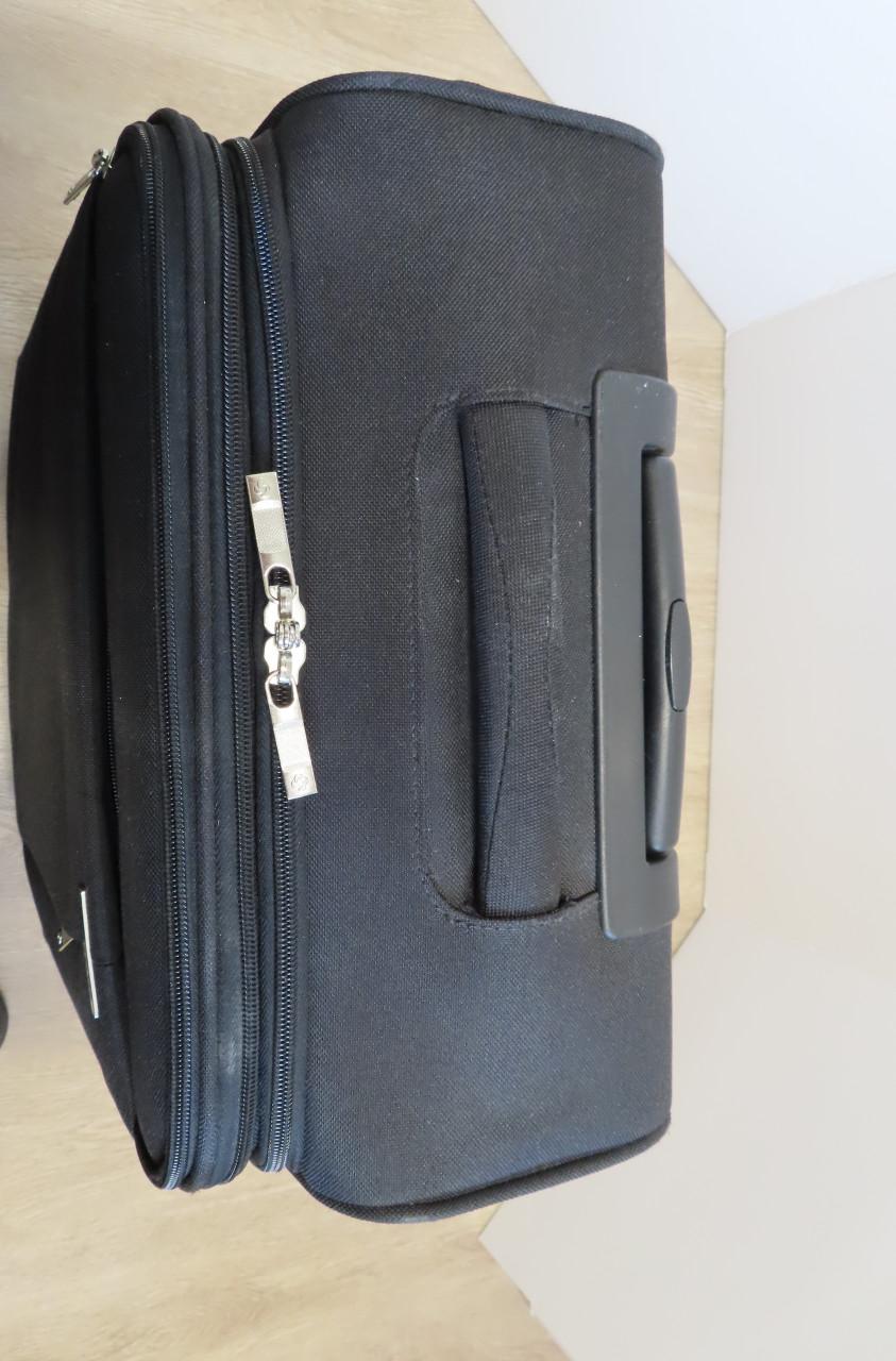 Samsonite koffertje Kleur: zwart Afmetingen: 48 x 22 x 38 cm €.25,00