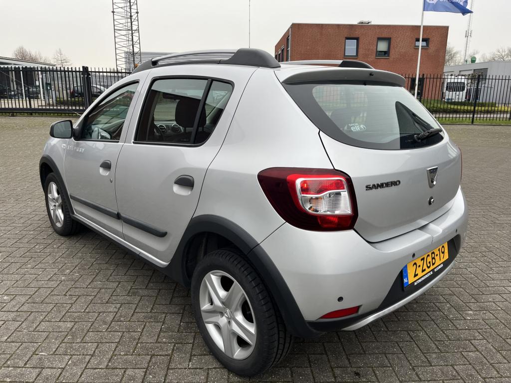 Dacia Sandero Stepway 0.9 tce lauréate 40 dkm