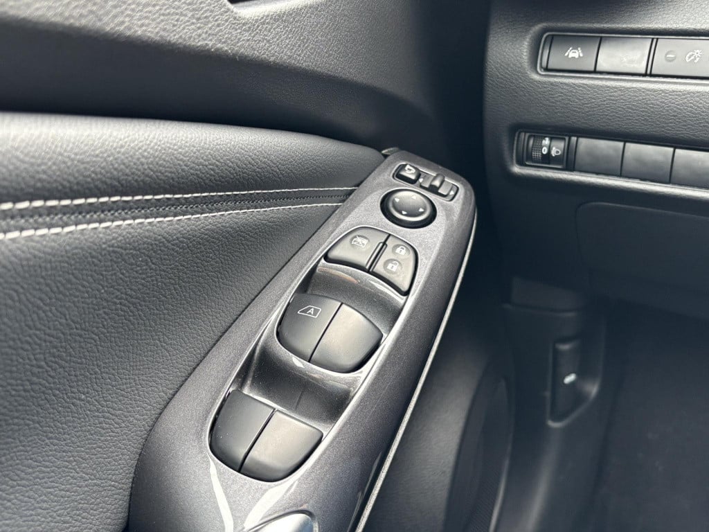Nissan Juke 1.6 hybrid n-connecta | navigatie | camera | keyless entry | le