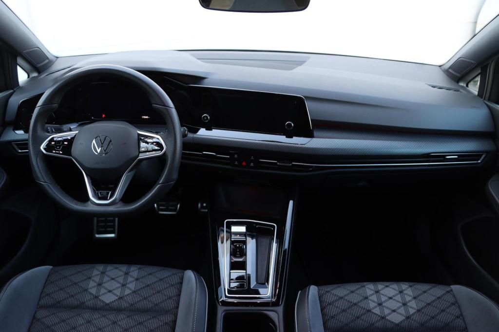 Volkswagen Golf 1.5 etsi r-line 130pk dsg7