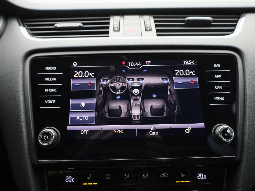 Skoda Octavia combi 1.0 tsi greentech ambition business | lmv | trekhaak | 