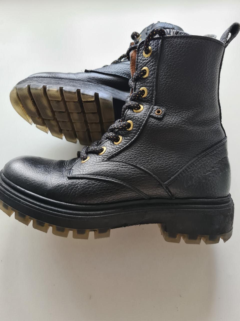 Develab soepel leren (binnen als buitenkant leer) zwarte boots mt 34