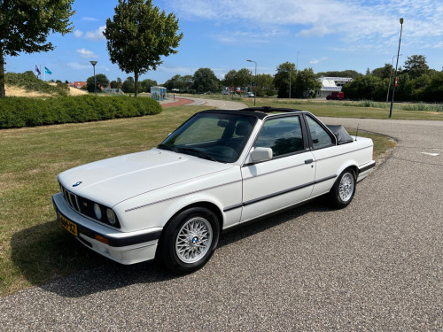 Unieke BMW CABRIO BAUR uit 1989 met slechts 129.000 km
