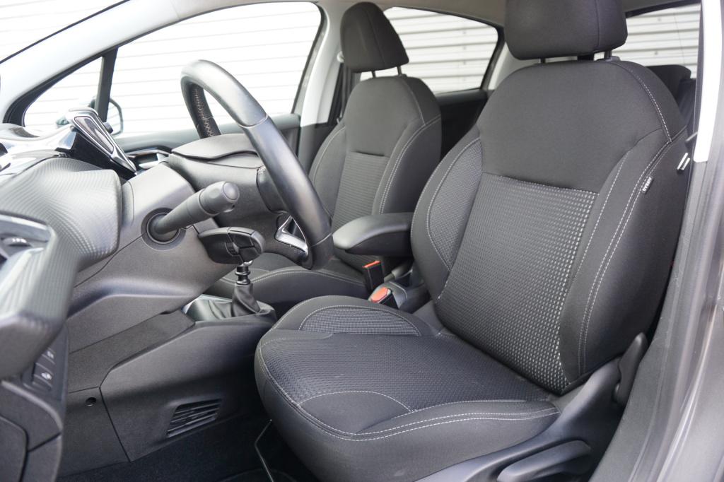 Peugeot 208 1.2 puretech tech edition climate / navi / cruise / camera / pd
