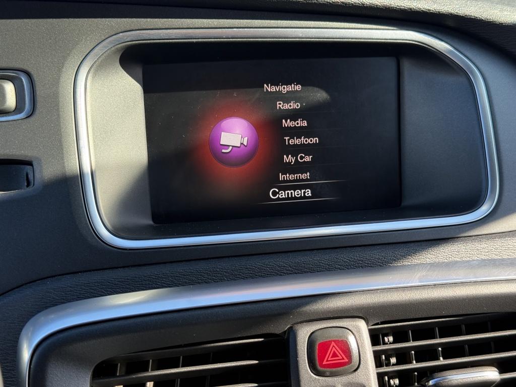 Volvo V40 t3 153pk aut6 polar+ sport| panodak| camera| h&k sound| trekhaak