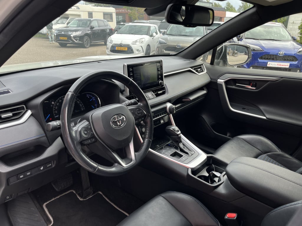 Toyota Rav4 2.5 hybrid bi-tone | navi | camera | stoel/stuurverw. | lmv
