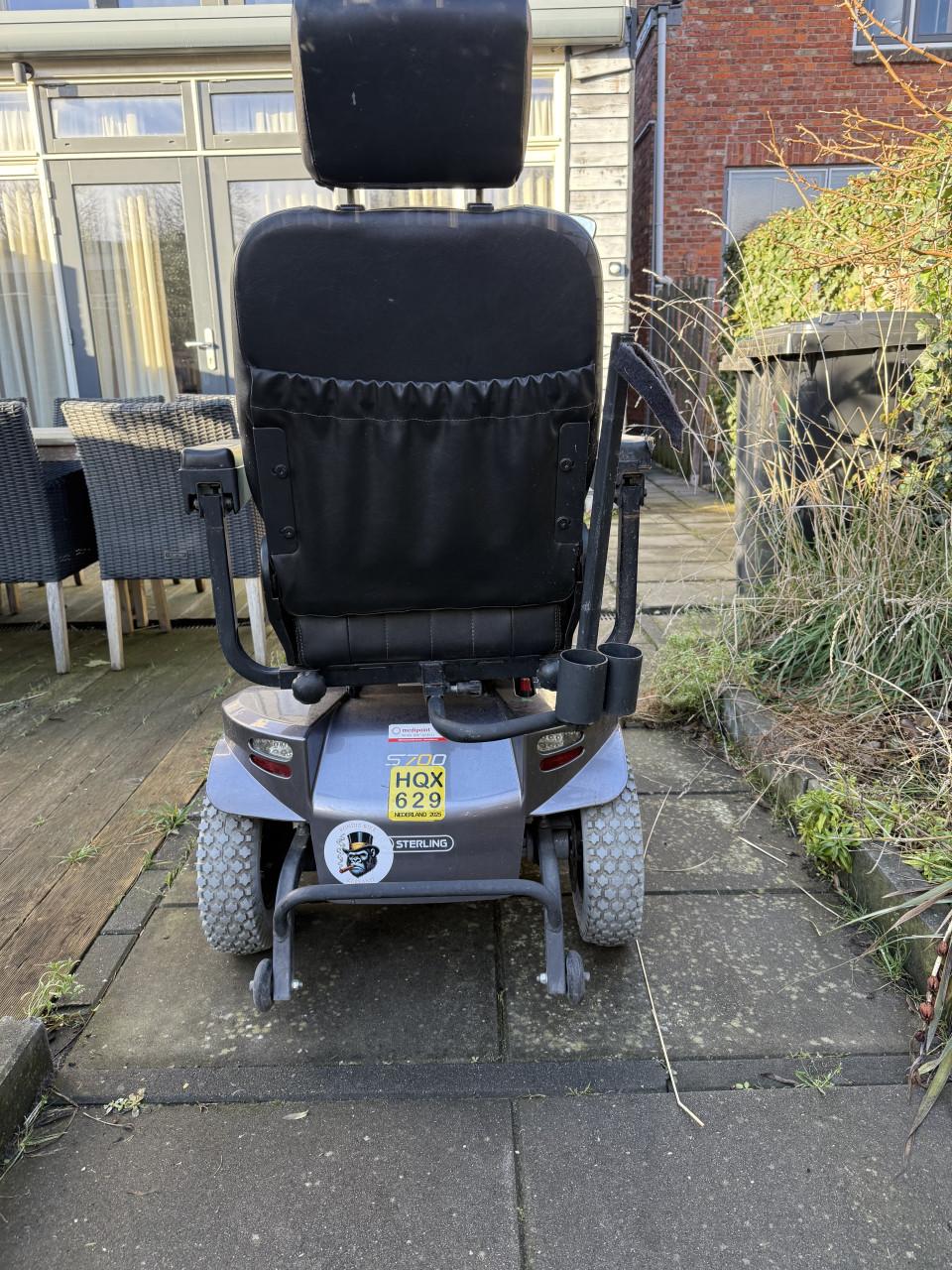 Scootmobiel Sterling S700 handig vervoer ook als je iets hebt gebroken.