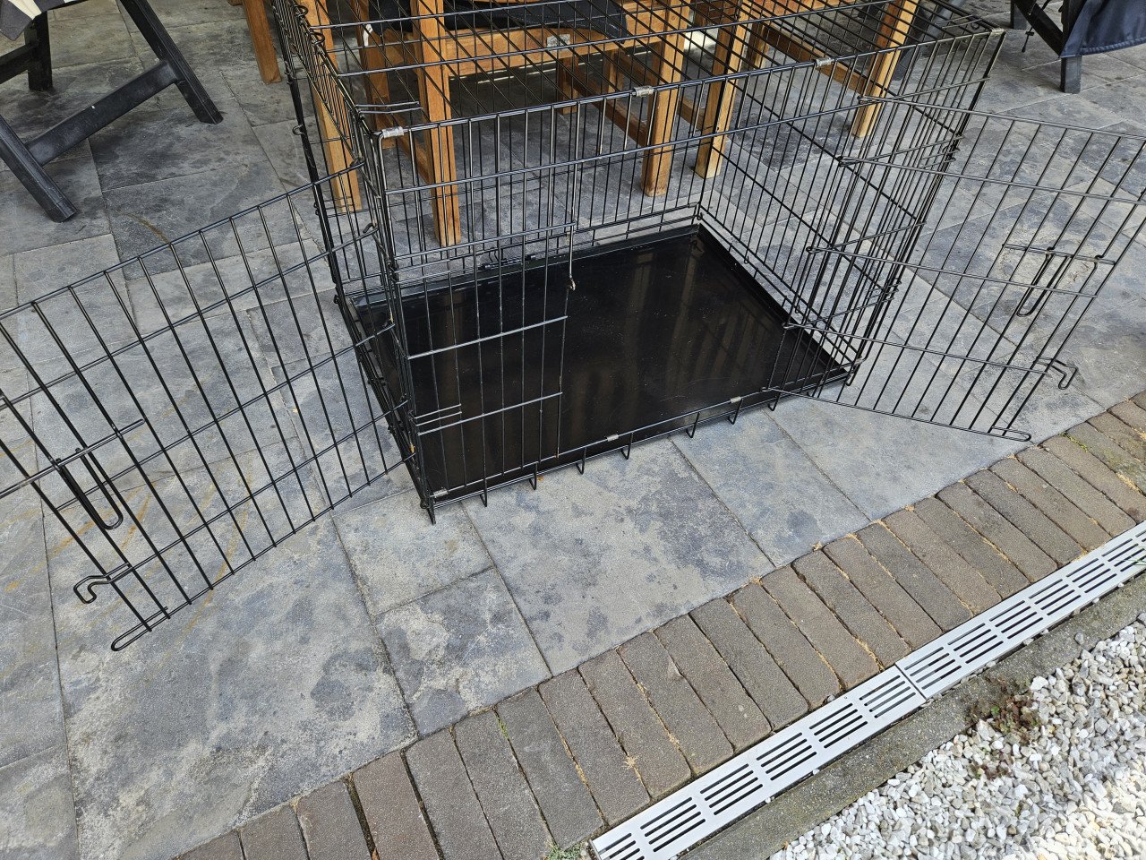 HONDENBENCH ZWART IZGS