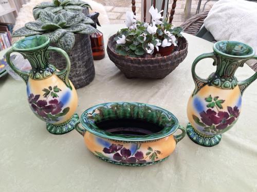 Vintage vazen en pot met bloemmotief