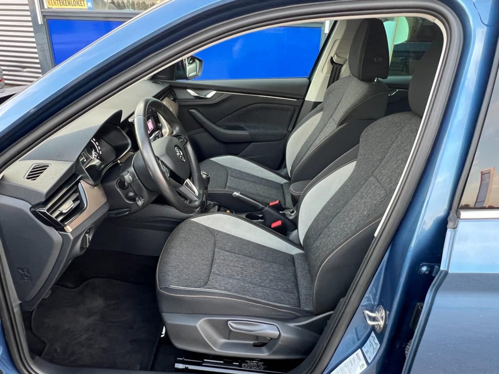 Skoda Kamiq 1.5 tsi act business edition, 150 pk, achteruitrijcamera enz...
