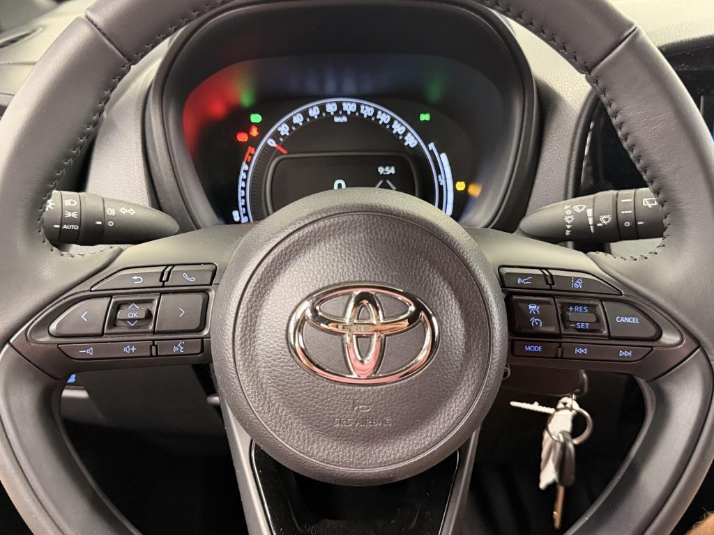 Toyota Aygo x 1.0 vvt-i mt play| camera| carplay| airco