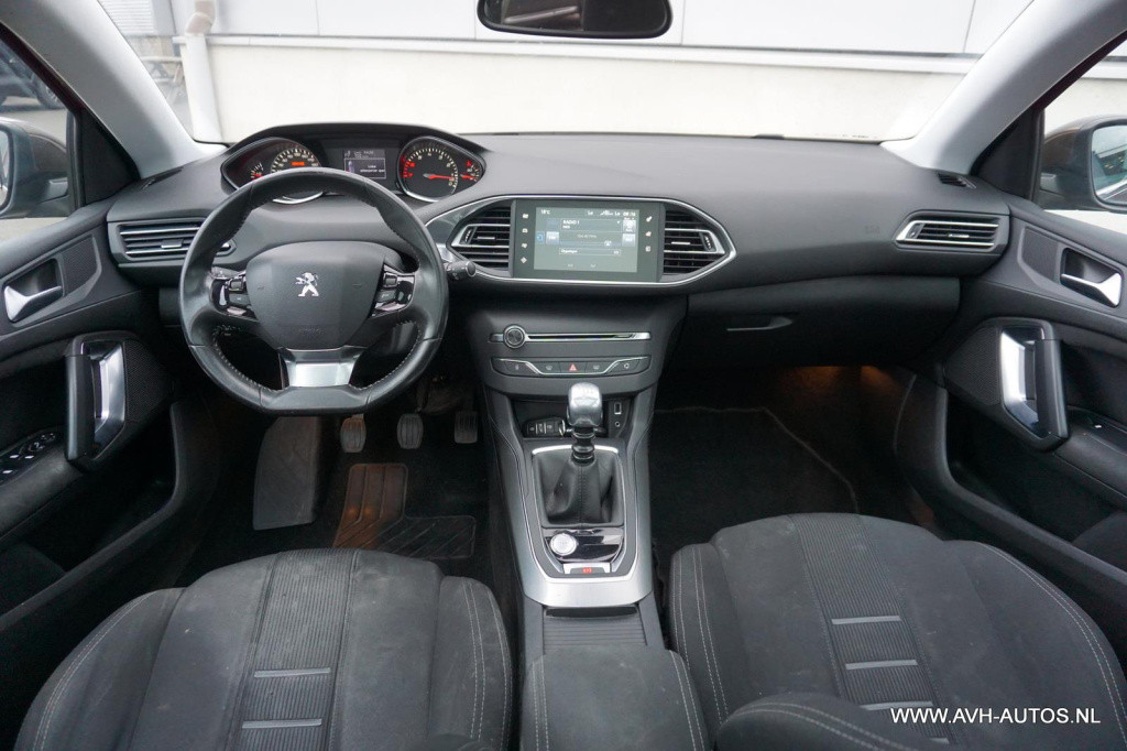 Peugeot 308 1.6 thp première