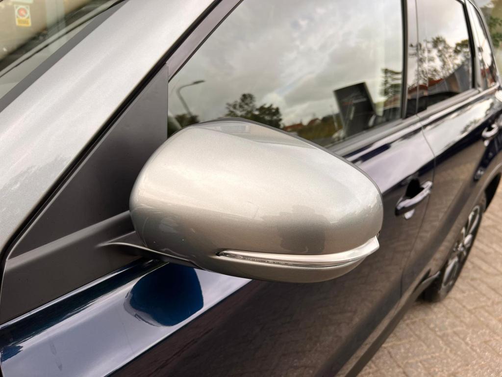 Suzuki Vitara 1.4 boosterjet style rhino edition smart hybrid