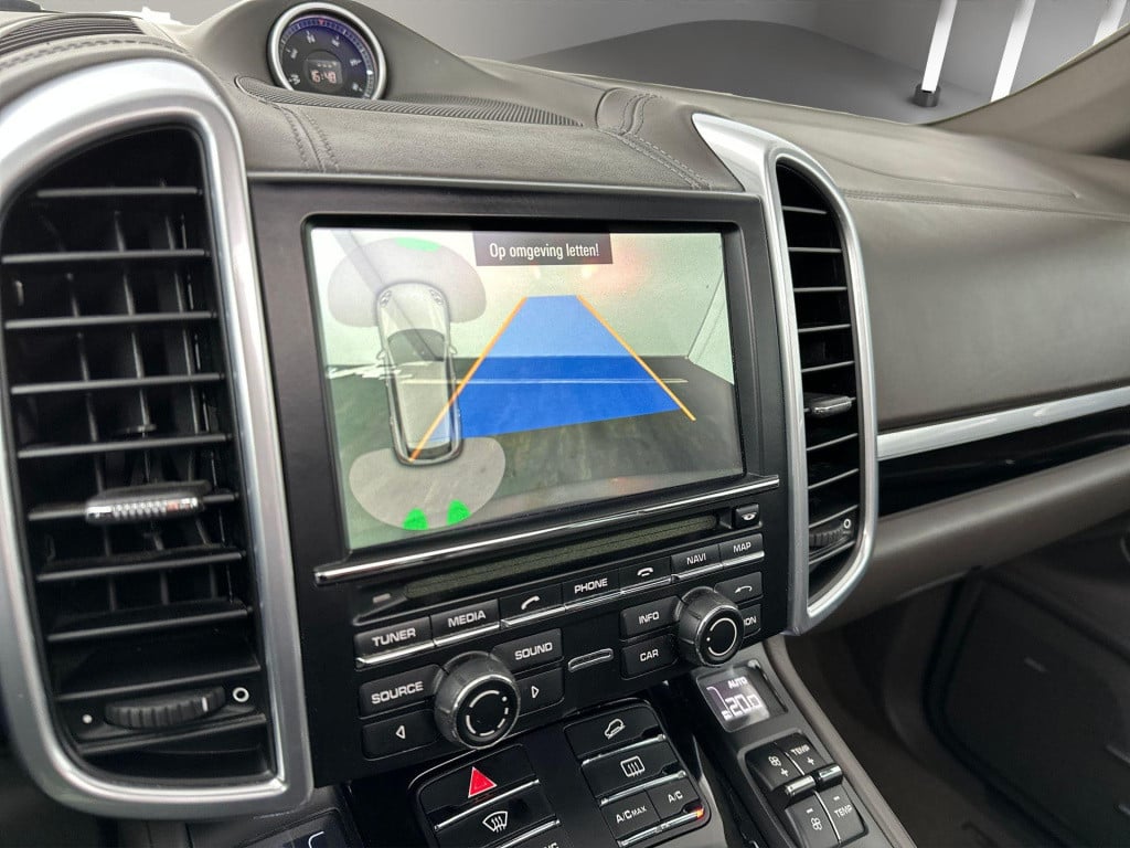 Porsche Cayenne 3.0 s e-hybrid panorama bose luchtvering trekhaak