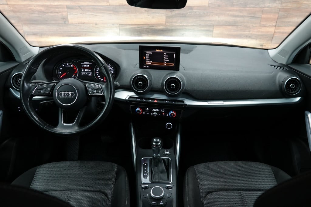 Audi Q2 30 tfsi sport | acc | led | pdc | parkassist |