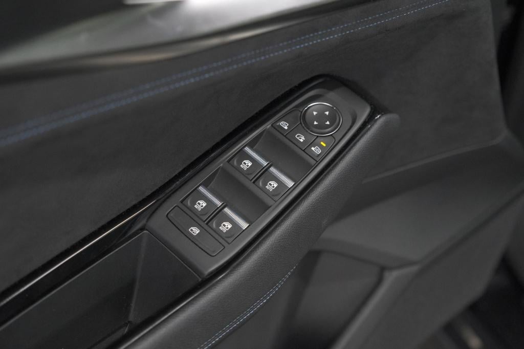 Renault Austral 1.2 e-tech full hybrid 200 iconic esprit alpine | 4 control