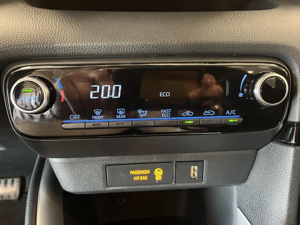Toyota Yaris 1.5 hybrid first edition | camera | apple carplay | trekhaak |