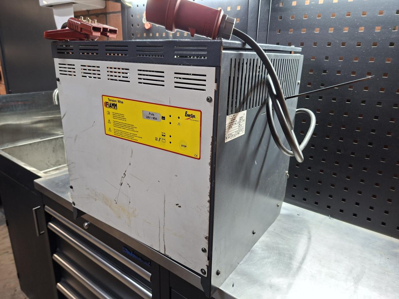 Acculader 24V 90Amp. Heftruck