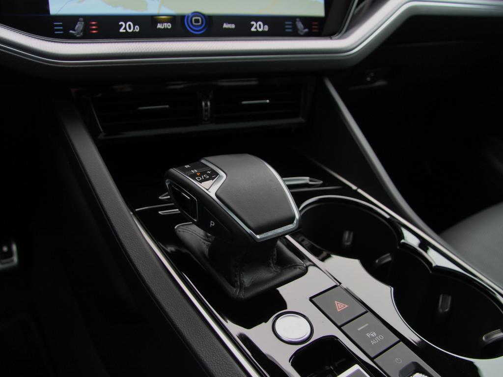 Volkswagen Touareg r 3.0 tsi ehybrid 462pk | full option