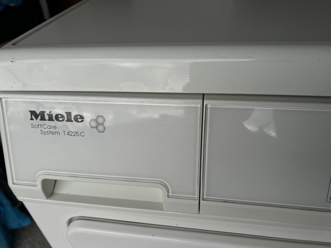 Miele condens droger inhoud 5 kg. schoon en netjes