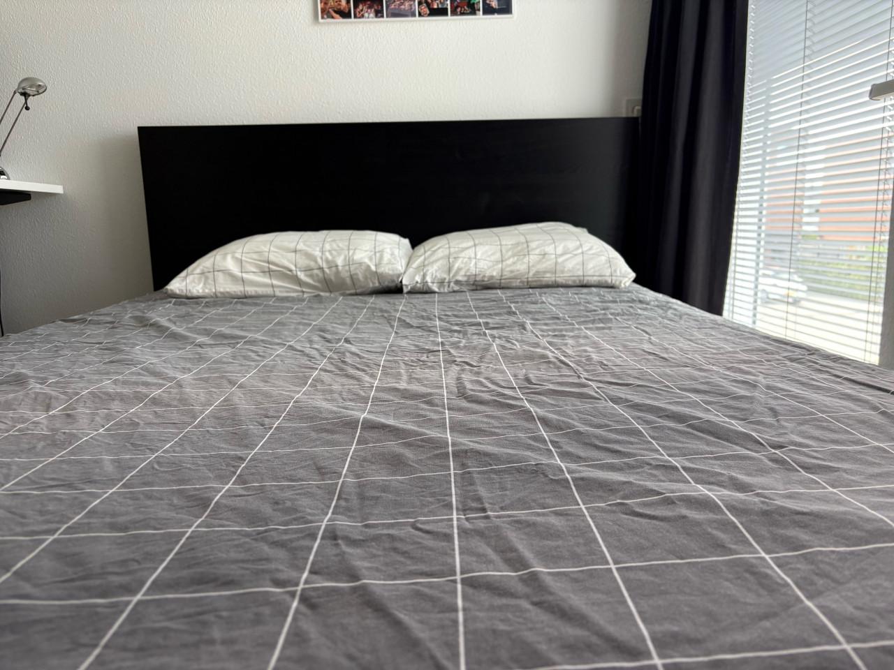 Bed Ikea Malm 140x200