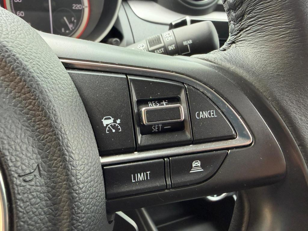 Suzuki Swift 1.2 style smart hybr