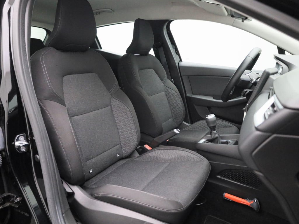 Renault Clio 1.0 tce zen | lage km stand! | navigatie | apple carplay / and