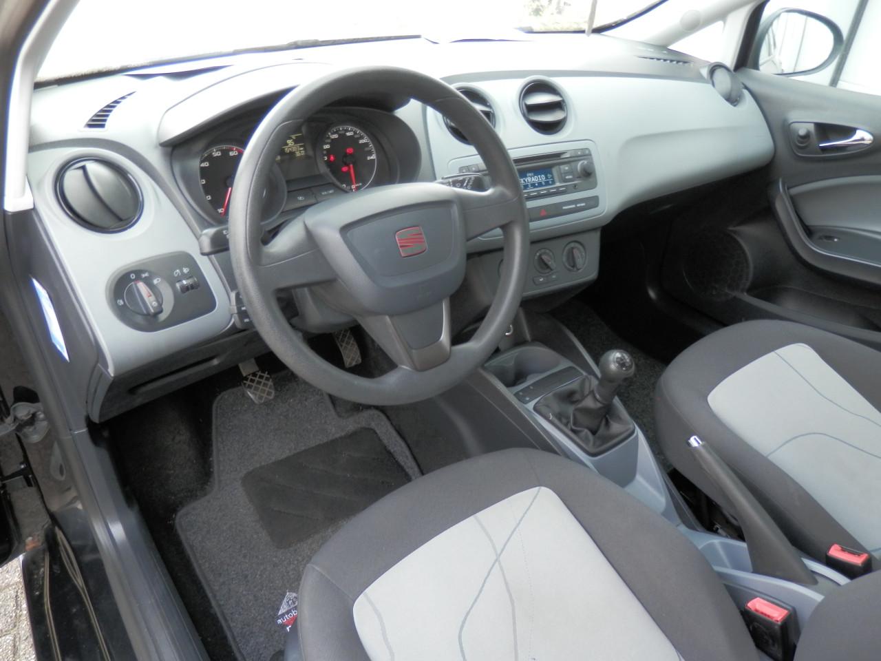 Auto Garant Biedt Aan: Seat Ibiza 1.2 Style