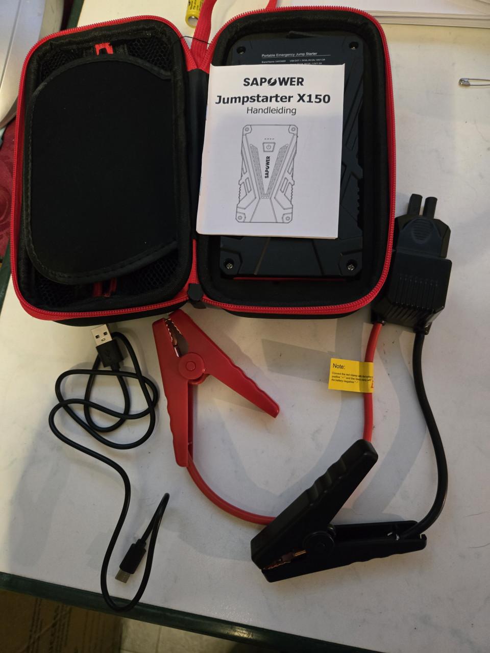 SAPOWER JumpStarter X150 is een draagbare noodstartbooster en powerbank
