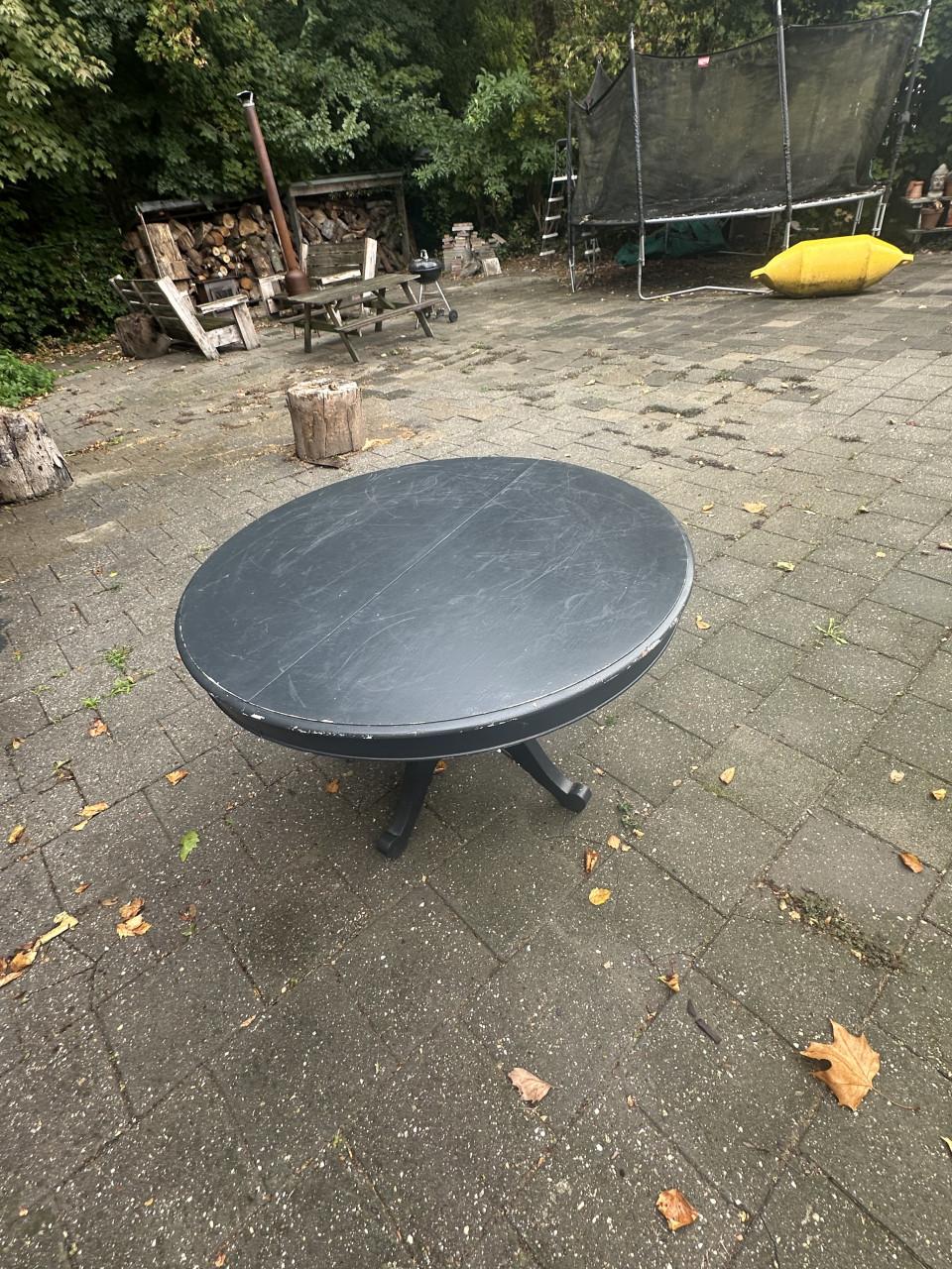 Ronde eettafel