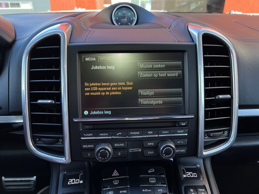 Porsche Cayenne 3.0 v6 s e-hybrid sport-design | pano | 21'' lmv | luchtver