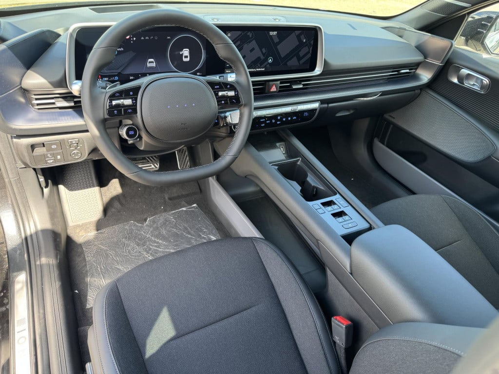 Hyundai Ioniq 6 business 77.4 kwh