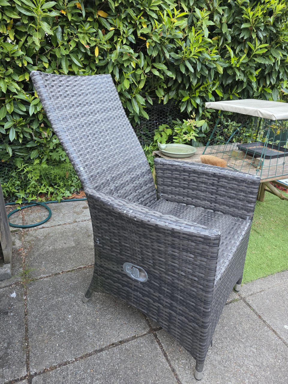2 stuks wicker verstelbare tuinstoelen