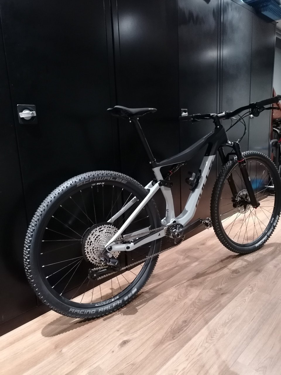 Bulls wild edge carbon full suspension