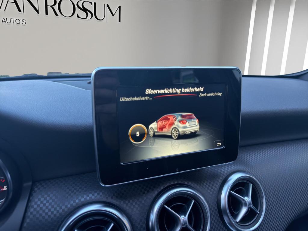 Mercedes-Benz A-Klasse a 180 urban pano automaat stoelverwarming 1e eigenaa