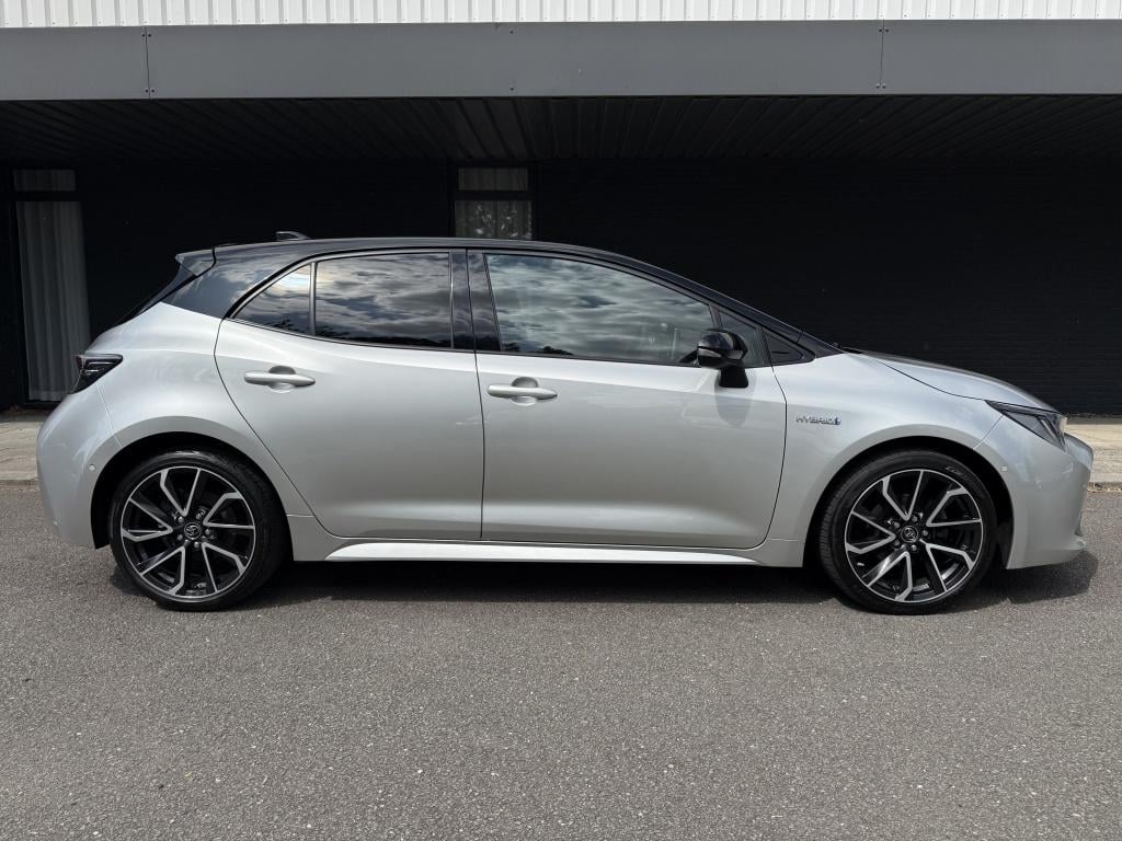 Toyota Corolla 1.8 hybrid gr-sport