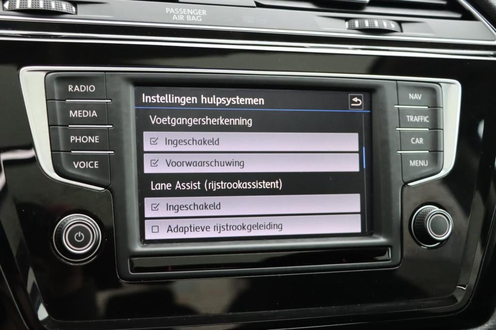 Volkswagen Touran 1.8 tsi highline 180pk dsg7