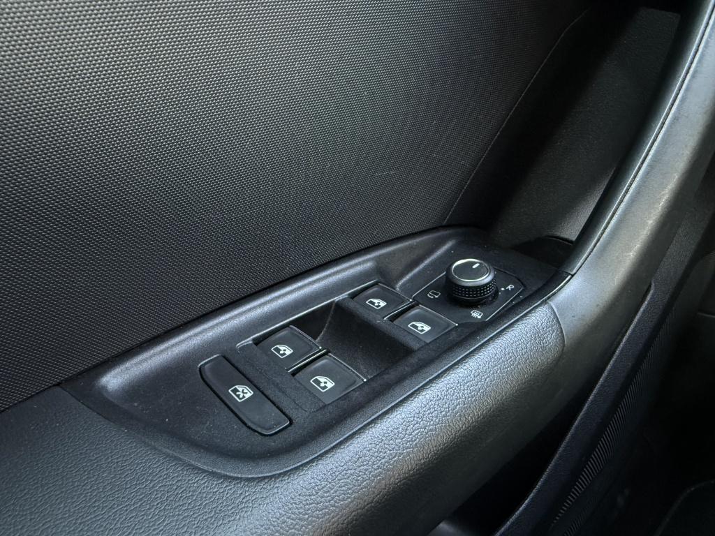 Audi A1 citycarver 30 tfsi - sline - sportstoelen - led koplampen -