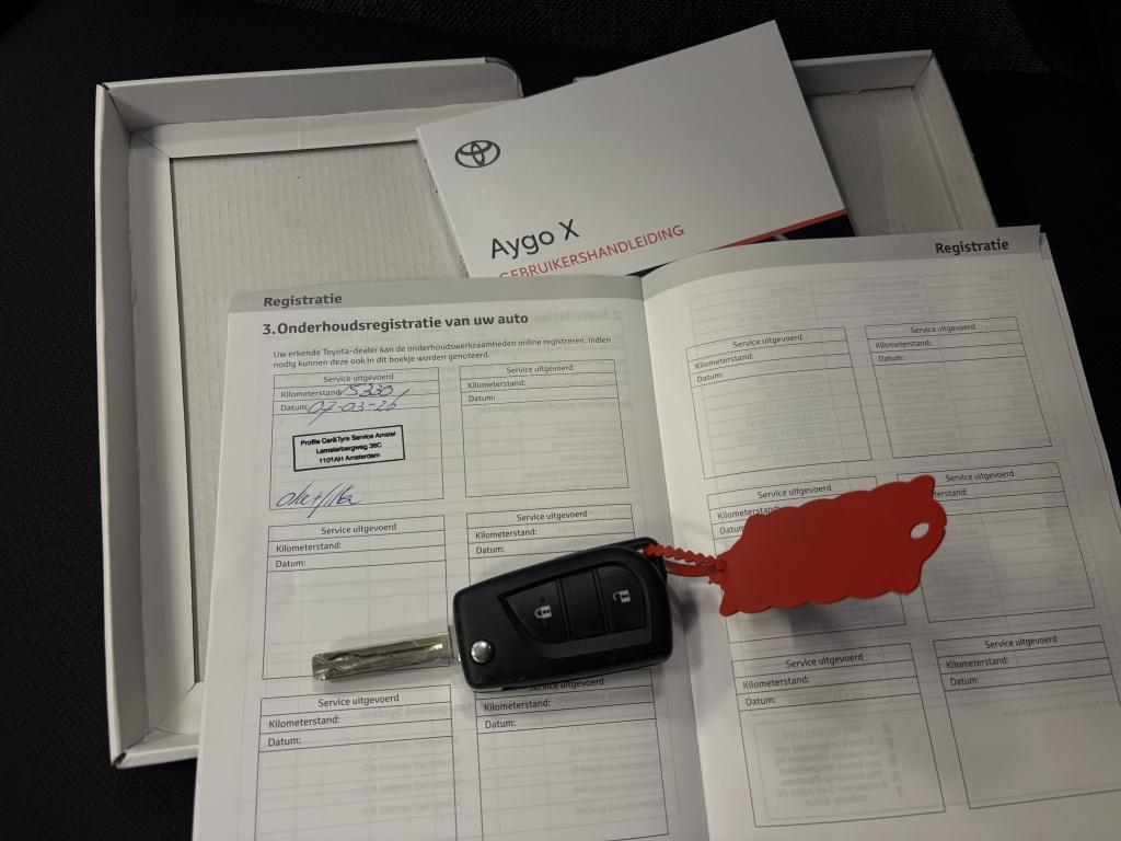 Toyota Aygo X 1.0 vvt-i mt play