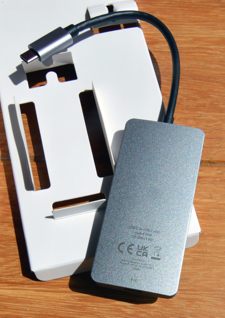 [Z.G.A.N.] Sitecom USB-C hub 4 ports 10Gbps 100W (CN-386)