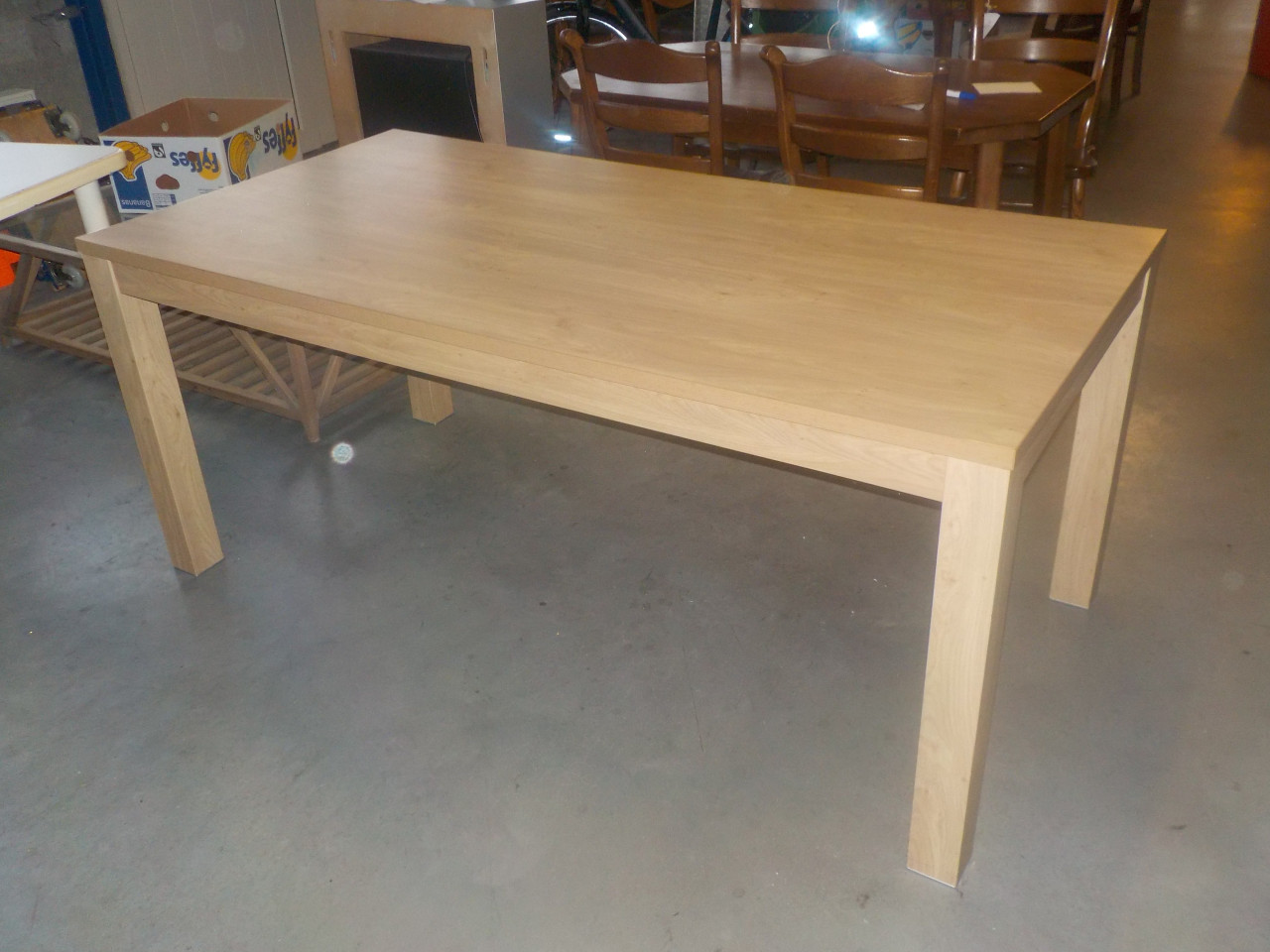 Mooie kwaliteit gebleekte tafel in vrijwel nieuw staat 180 x 80 cm