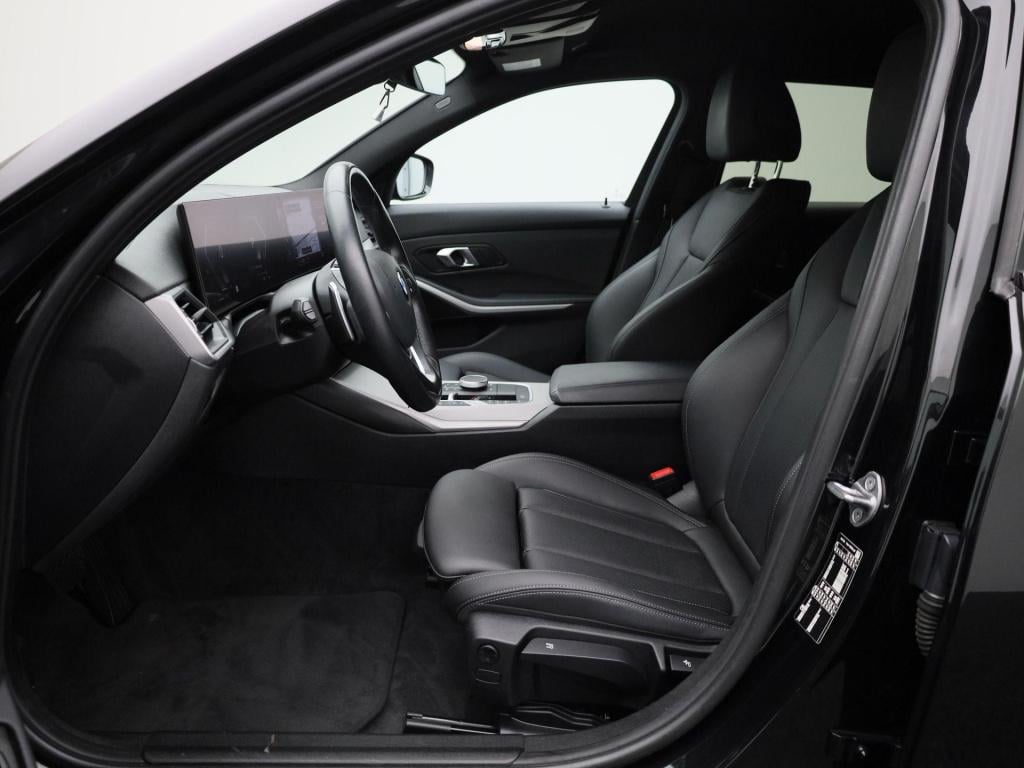 BMW 3-serie touring 318i business edition plus | automaat | wide screen | l