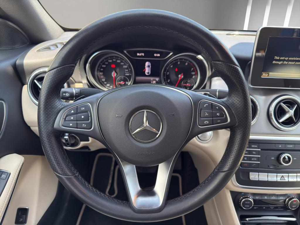 Mercedes-Benz Cla 200 156 pk | airco (automatisch)| sportstoelen | geheugen
