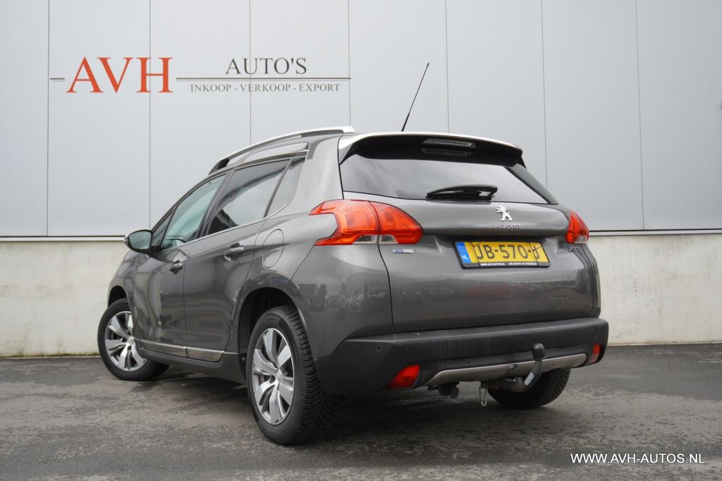 Peugeot 2008 1.2 puretech allure