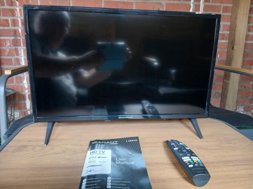 Te koop diamant hd tv 24inch met wifi