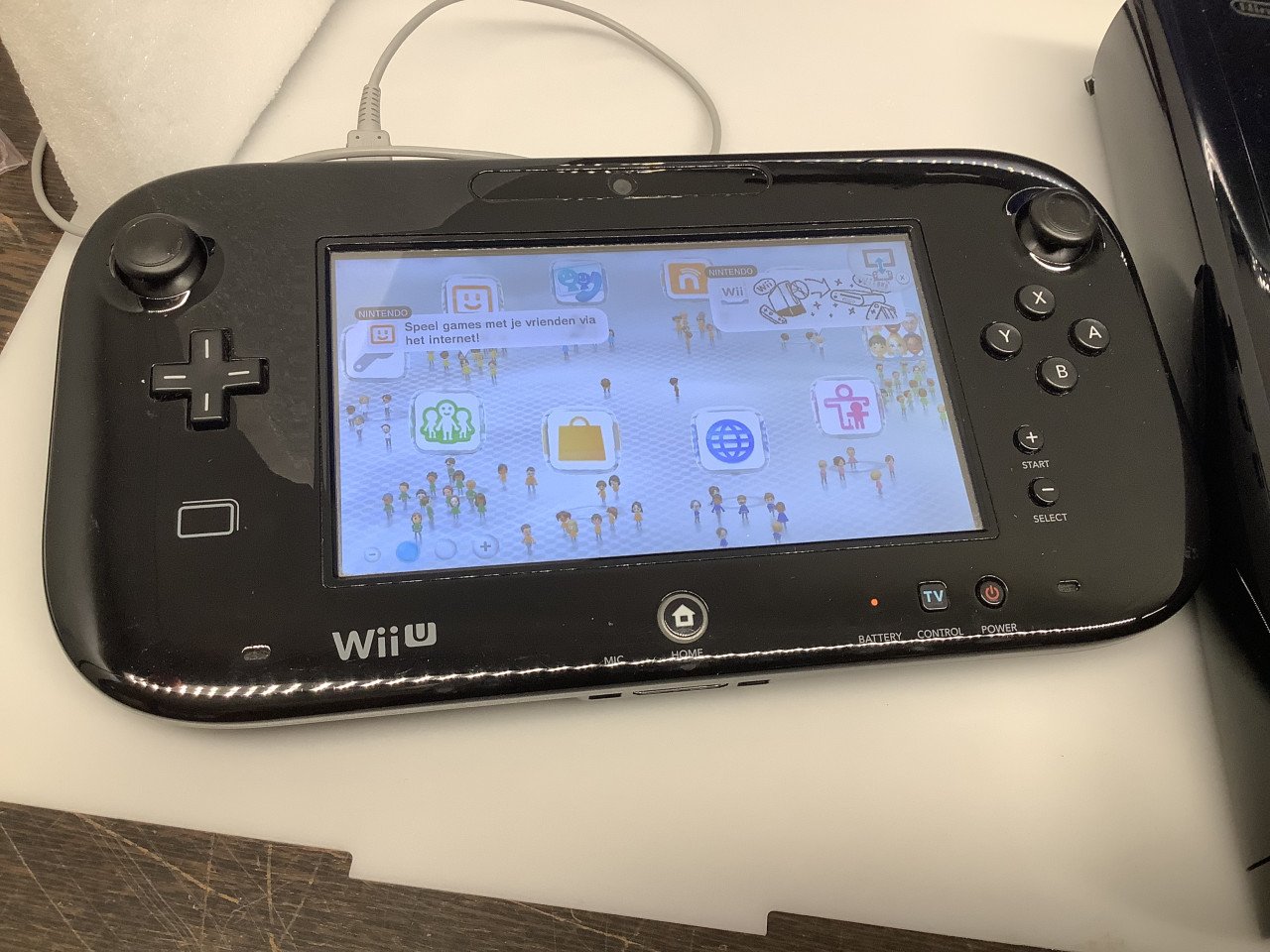 Prachtige set van de Wii U van Nintendo. Mario Kart / Splatoon+ extra