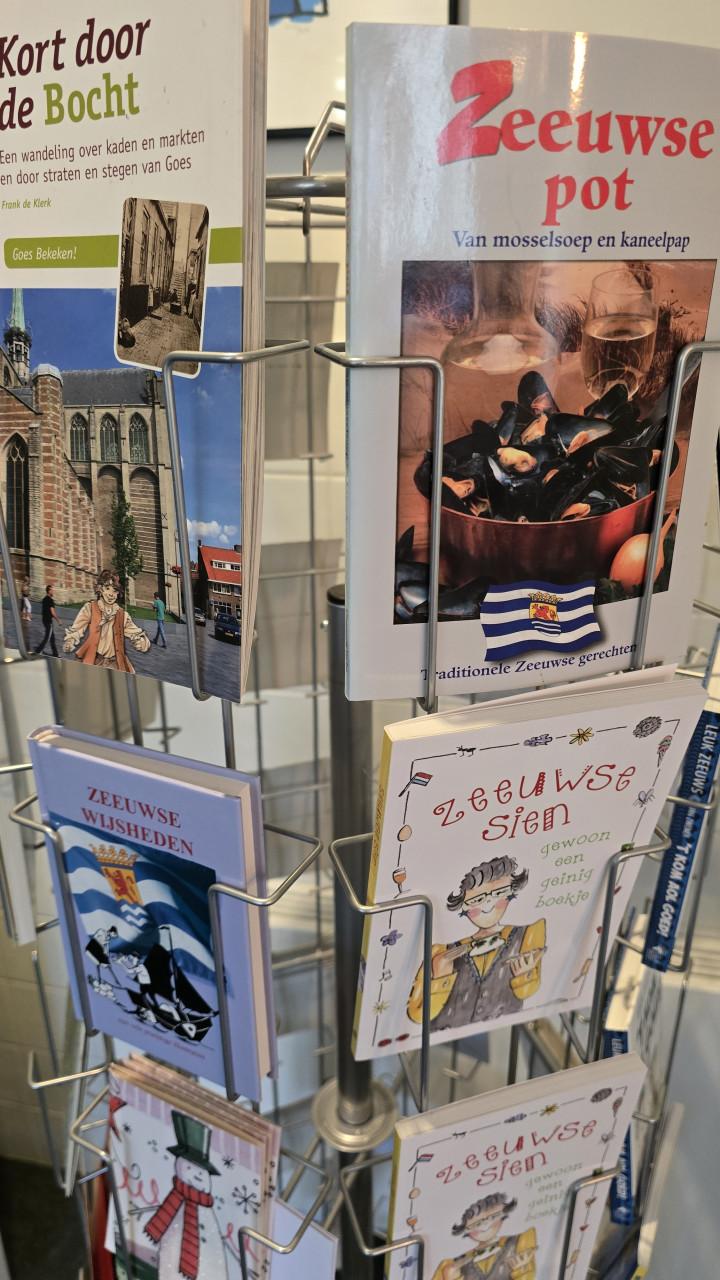 Boeken verkoop 22 november  van 10.00 tot 17.00